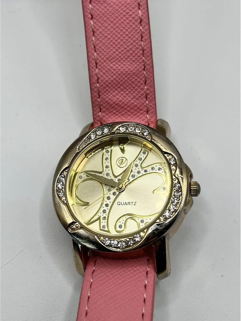 Versona Womens Wrist Watch and 7 each Interchangeable Bands-Working Watch Works